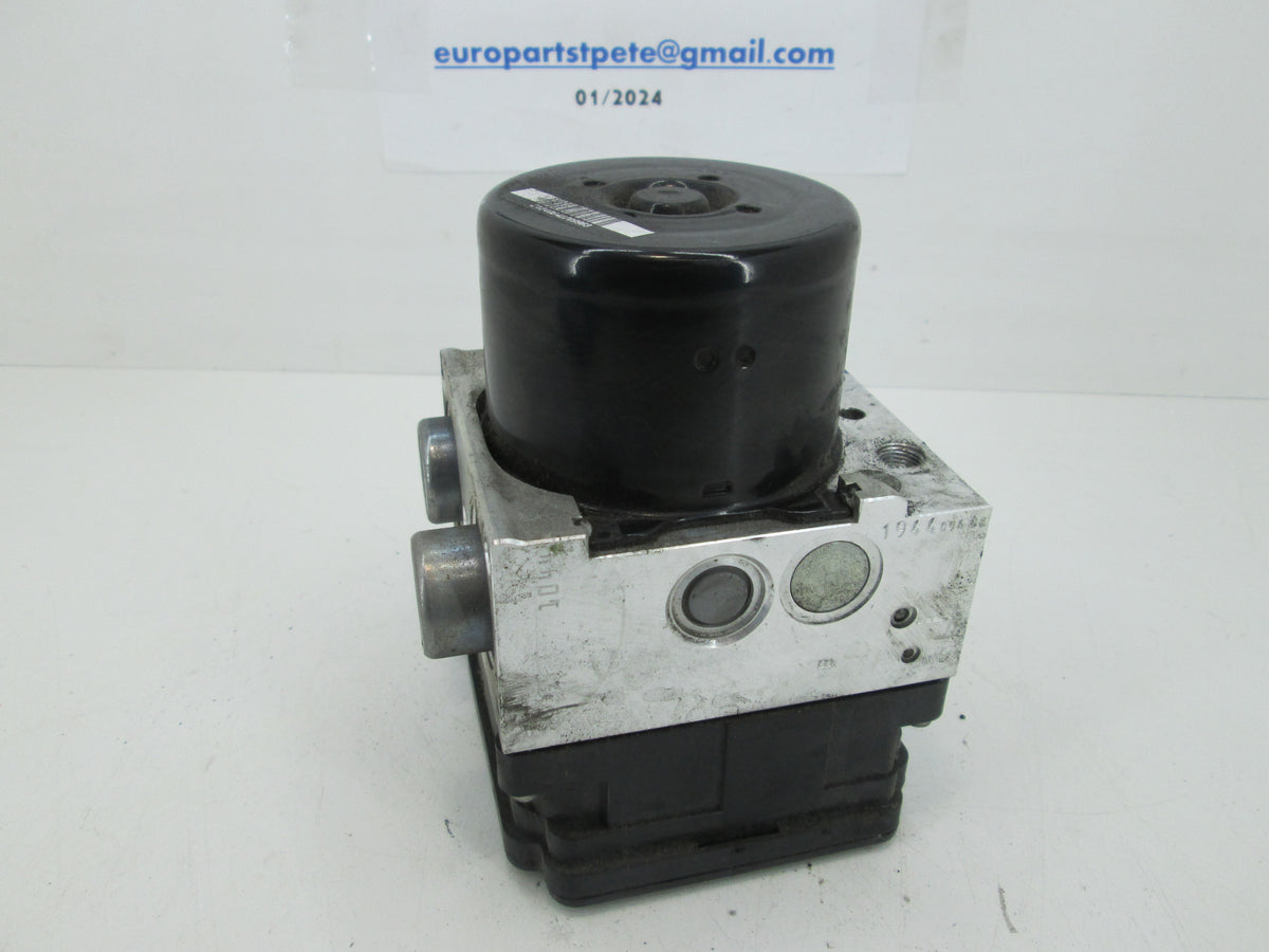 Mercedes W204 ABS Brake Pump 2045455132 2044313712 (USED) – Allums