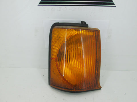 Land Rover Discovery 2 99-02 right turn signal XBD100870 (USED)