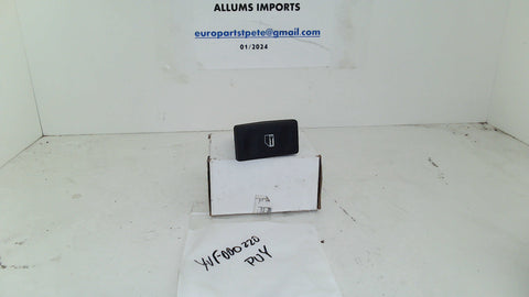 Land Rover Discovery 2 03-04 Central Locking Switch YUF000220PUY (USED)