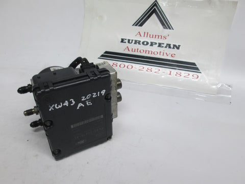 Jaguar S-type ABS pump XW432C219AE