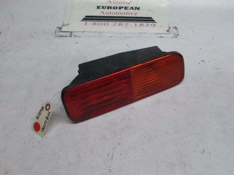 99-02 Land Rover Discovery left rear turn signal XFB101490 (USED)
