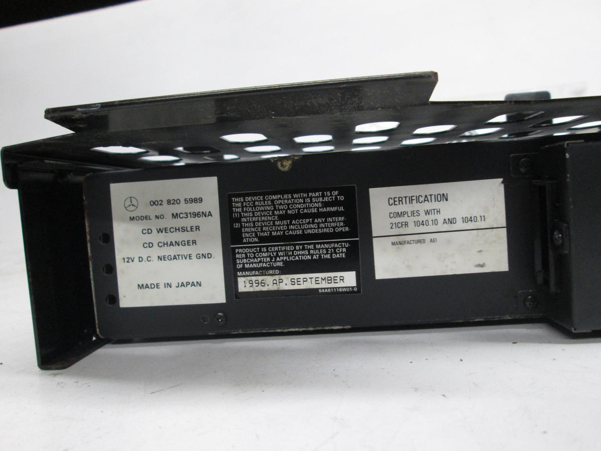 Mercedes 6 disc CD changer 0028205989 – Allums Imports