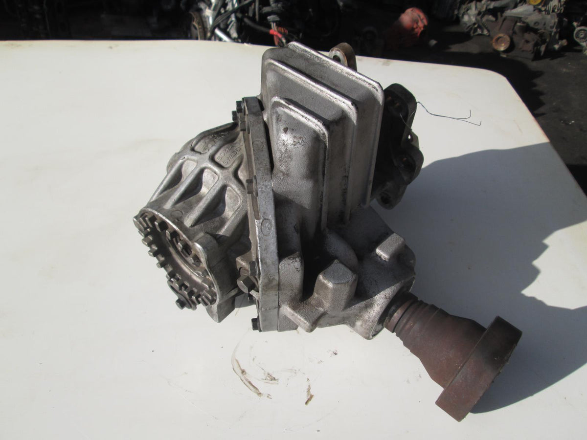 Volvo S60R V70R AWD 04-07 Transfer Case Angle Drive 30700027