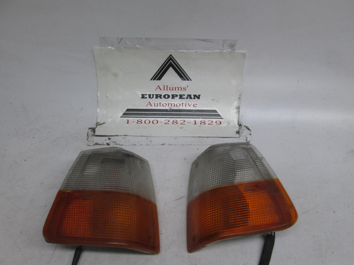 Front LEFT Head Light Side Turn Signal Corner Lens Blinker