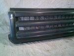 Land Rover Discovery 2 Front Grille #2  AWR3633 (USED)