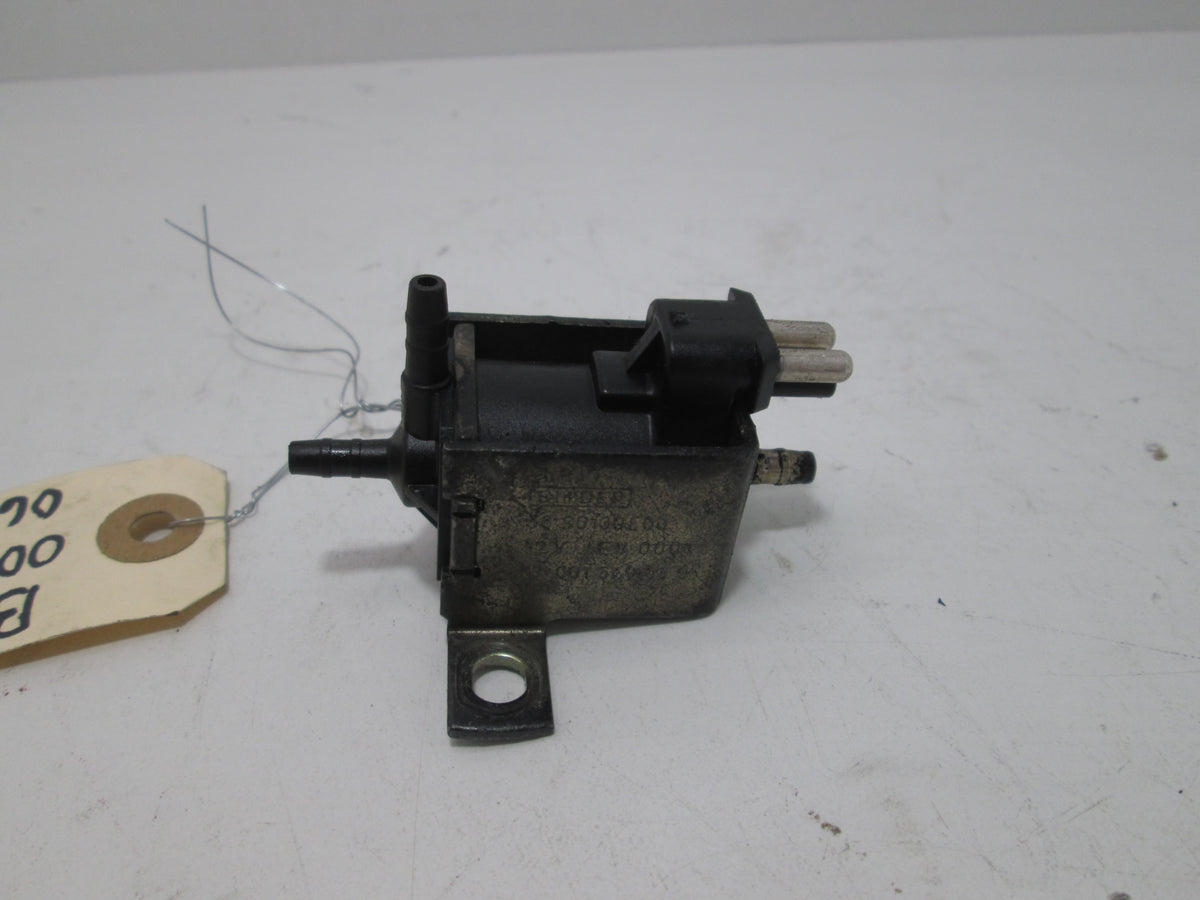 Mercedes Vacuum change over valve 0015408697 Allums Imports