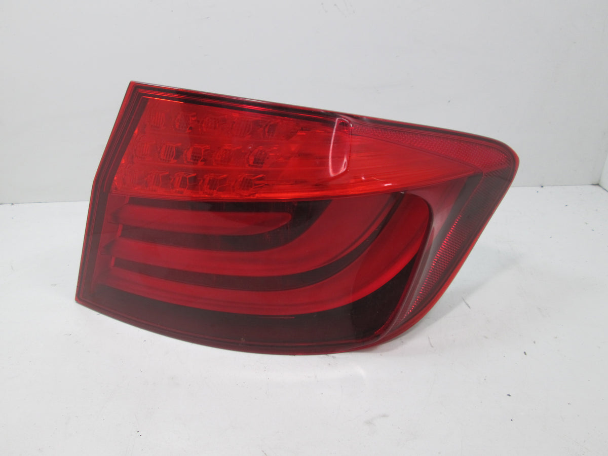 BMW F10 528i 535i 550i 11-13 right outer tail light 63217203232