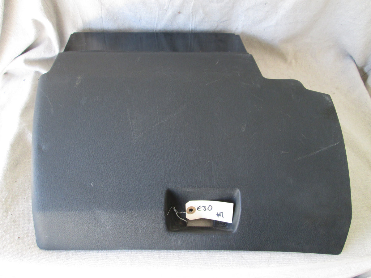 BMW E30 325i 325e 325 318i 325is glove box black 51161884243 1