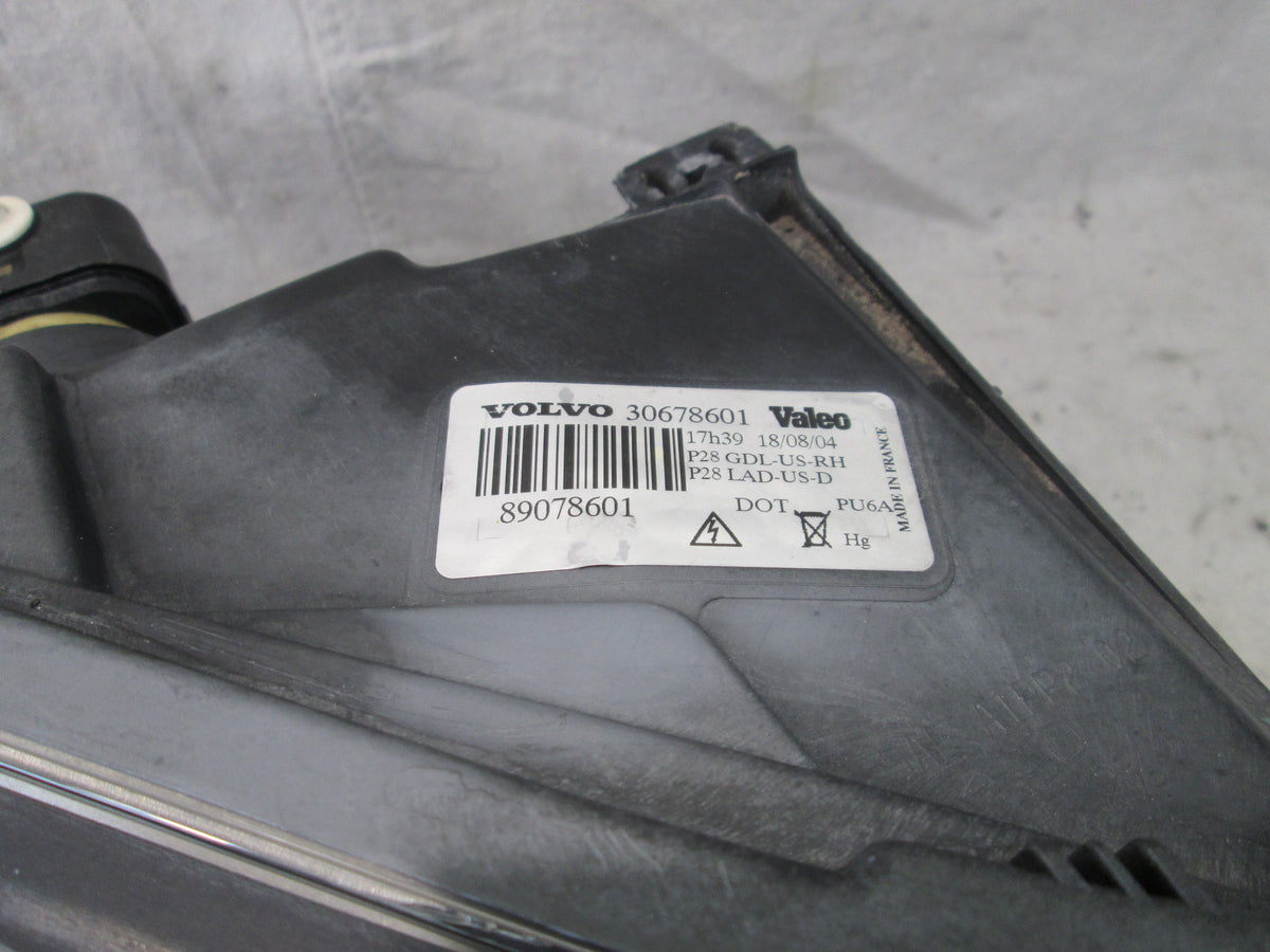 Volvo XC90 03-10 Right Head Light Xenon wo/Adaptive 30678601