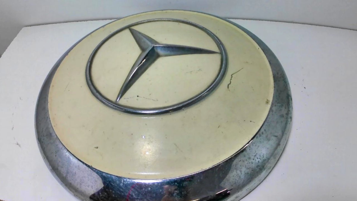 Mercedes W114 W115 W110 W111 W113 hub cap vintage – Allums Imports