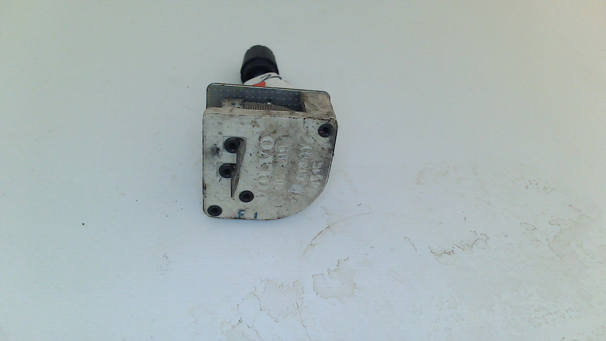 Volvo 240 cluster light switch 1307409 – Allums Imports