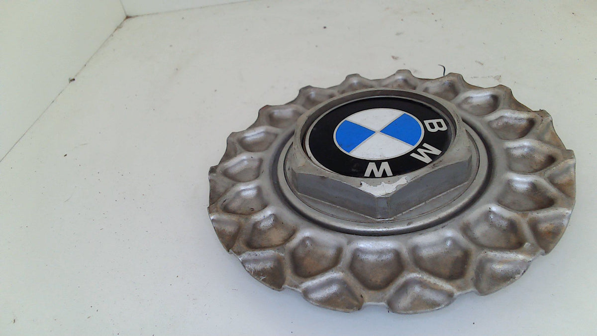 BMW Metal Center Cap 0924029 (USED) – Allums Imports