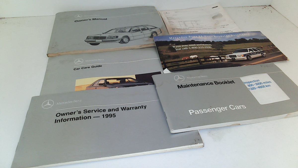 Mercedes W124 1995 E320 Owner's Manual. Records w/Book 024 (USED