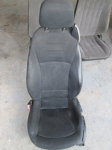BMW E85 Z4 03-08 left front seat black Sensatec manual (USED)