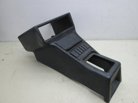 Volkswagen Fox 87-89 3078632411 center radio console black (USED)