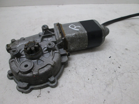 Mercedes W126 right front window motor 0130821220