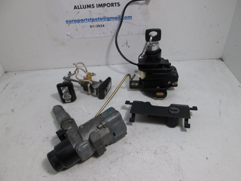 Mercedes W124 90-95 Ignition Door Glove Box Lock Set w/Keys #1101 (USED)