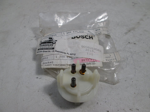 Mercedes Bulb Socket 0008268582 (NEW)