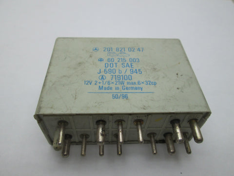 Mercedes W124 Hazard Flasher Relay 2018210247 (USED)