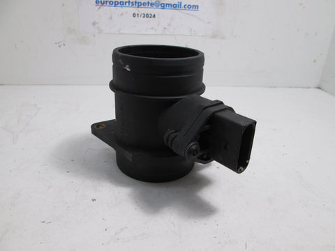Volkswagen w/2.0 98-01 Air Mass Meter 06A906461A Bosch 02800216002 (USED)
