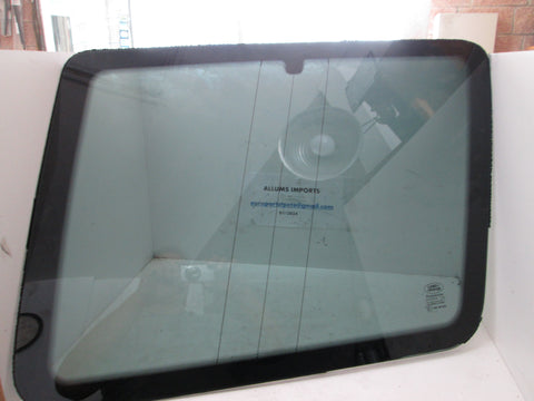 Land Rover Discovery 2 Right Rear Quarter Glass (USED)