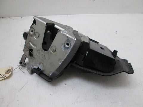 BMW E38 E39 97-03 Right Front Door Latch 51218235102 (USED)