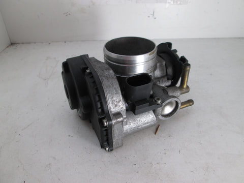 Volkswagen Jetta Golf Beetle 98-01 w/2.0 Throttle Body 06B133066E (USED)