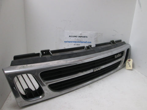 SAAB 9000 95-98 Front Grille 4446902 (USED)