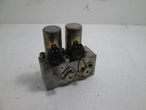 Mercedes W208 Top Valve Block 2 Valve 19030601062 (USED)