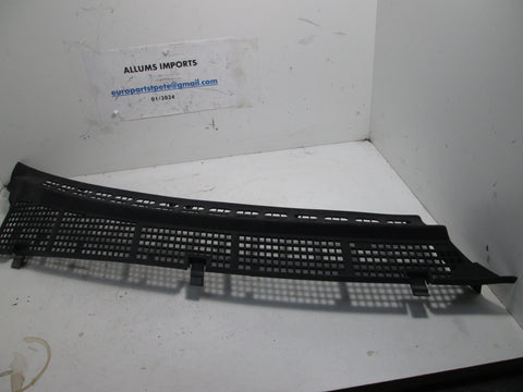 Mercedes W208 Right Windshield Wiper Cowl Grille 2088310258 (USED)