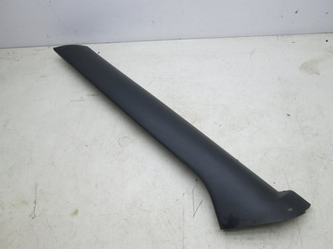 Land Rover Discovery 2 right A Pillar outer Cover DCB101520 (USED)