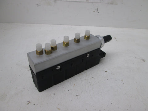 Mercedes W220 S430 S500 Air Suspension Solenoid Valve Block 2203200258 (NEW)
