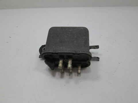 Mercedes Fuel pump Relay 0332202001 (USED)