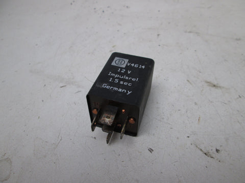 Porsche 944 968 Impulse Relay V4614 (USED)