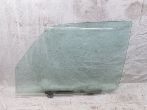 Mercedes W116 300 450 left front door glass window