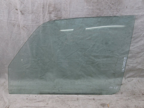 Mercedes W116 300 450 left front door glass window NO RAIL