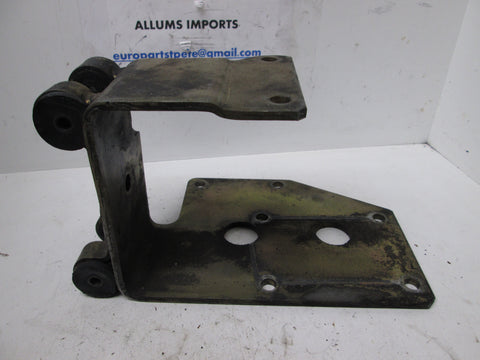 Volvo 240 B21 B23 A/C Compressor Bracket (USED)
