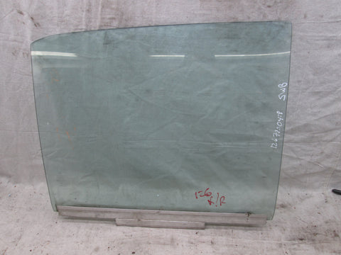 Mercedes W126 SE short wheel base right rear door glass window