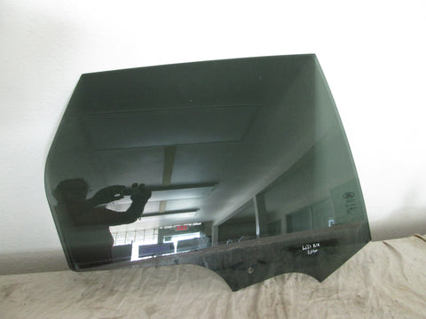 Land Rover Discovery Sport 15-25 Right Rear Door Glass (USED)