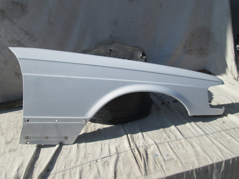 Mercedes W126 Coupe C126 560SEC 500SEC right Fender White (USED)