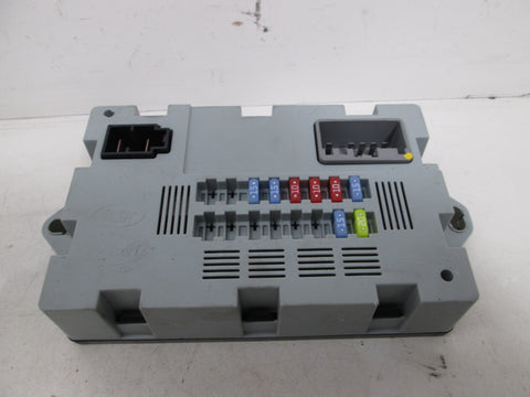 Land Rover Discovery Sport Fuse Relay Module CPLA14Q073AA (USED)