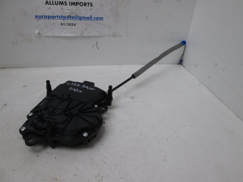 Land Rover Discovery Sport Rear Hatch Release Motor w/Cable DK62404C10AC (USED)