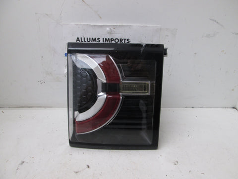 Land Rover Discovery Sport 15-19 Left Inner Tail Light FK7213193DF (USED)