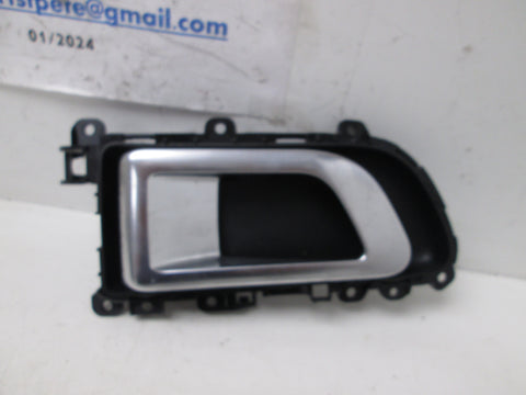 Land Rover Discovery Sport 15-23 Right Inner Door Handle FK7222600AB (USED)