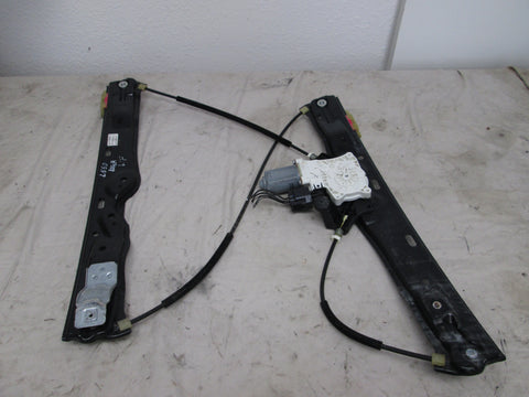 Land Rover Discovery Sport Left Front Window Regulator LR165909 (USED)