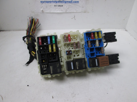 Land Rover Discovery Sport Fuse and Relay Panel (USED)