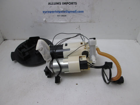Mercedes W205 15-16 W213 17-19 Fuel Pump Left 2054701594 (USED)