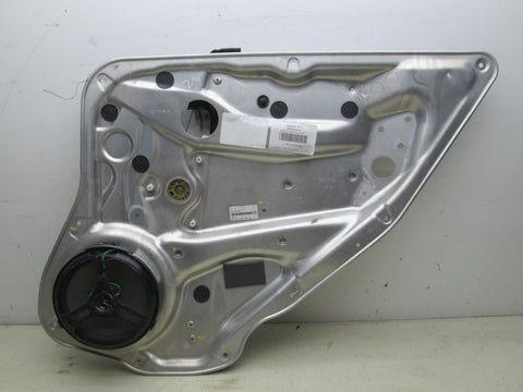 Mercedes W204 C300 C350 right rear door window regulator 2047300479 (USED)