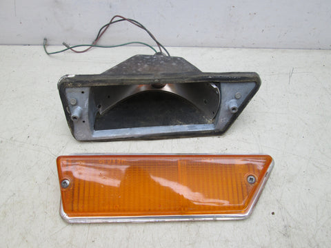 Triumph TR6 right side front turn signal flasher assembly (USED)