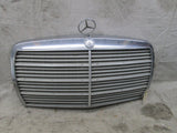 Mercedes W123 300D 240D 300TD Front Grille 1238800923 (USED)